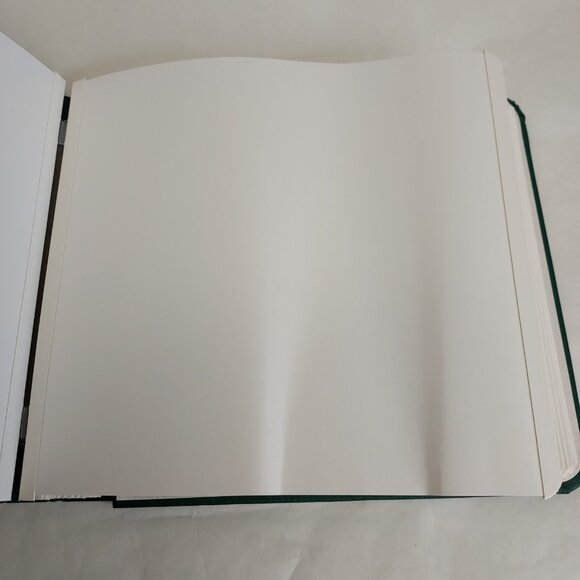 Creative Memories 7x7 Green Scrapbook Album w/ pages Gold Foil Maple Leaf Canada - Picture 11 of 15